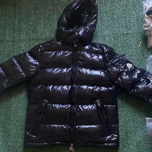 FREE SHIPPING - Møncler Shiny Black Hooded Puffer Jacket